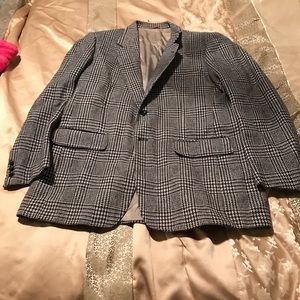 100% Wool Grey Plaid Blazer!